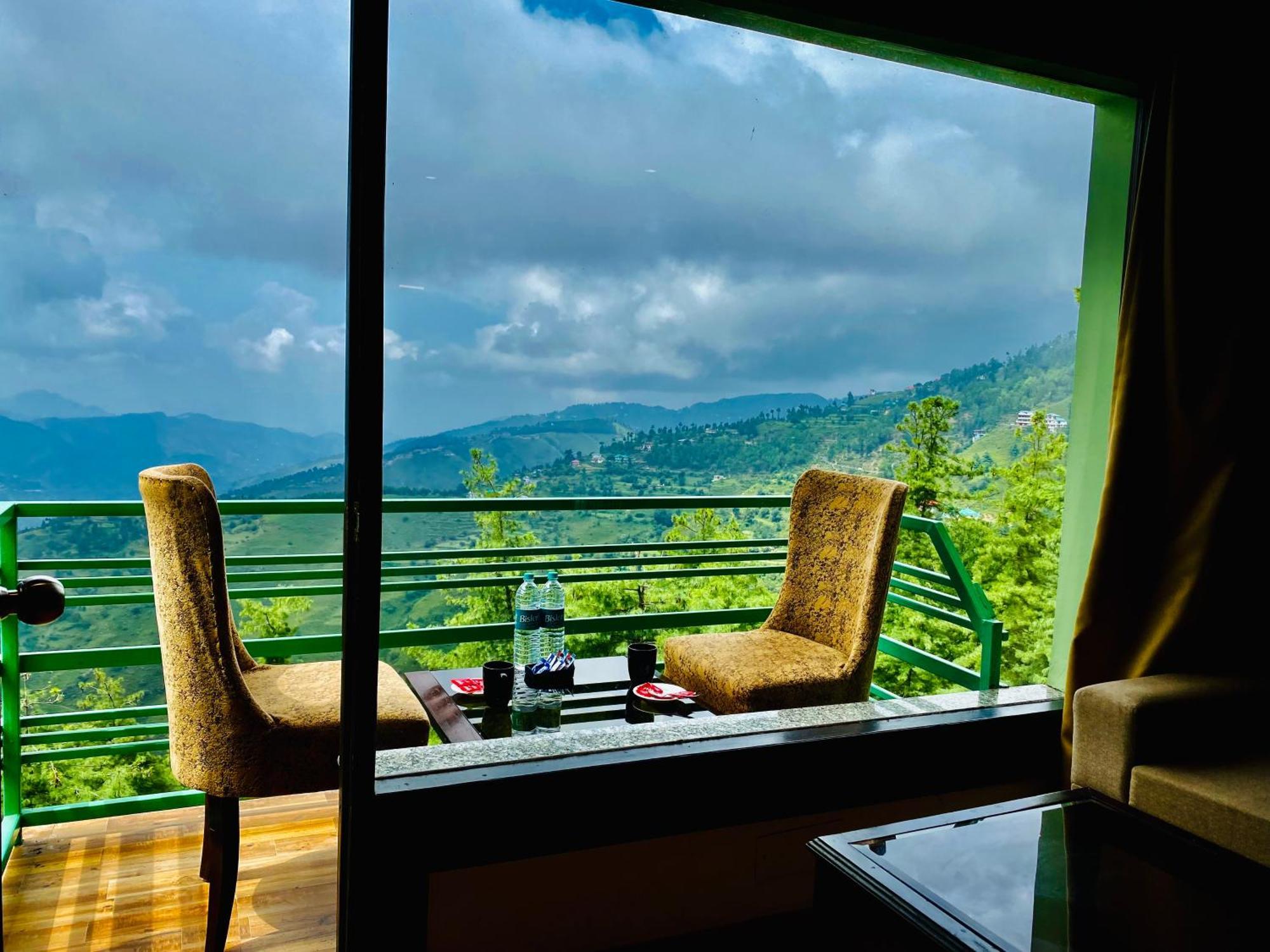 Royal Green Mashobra - Mountain And Valley View Rooms Σίμλα Εξωτερικό φωτογραφία