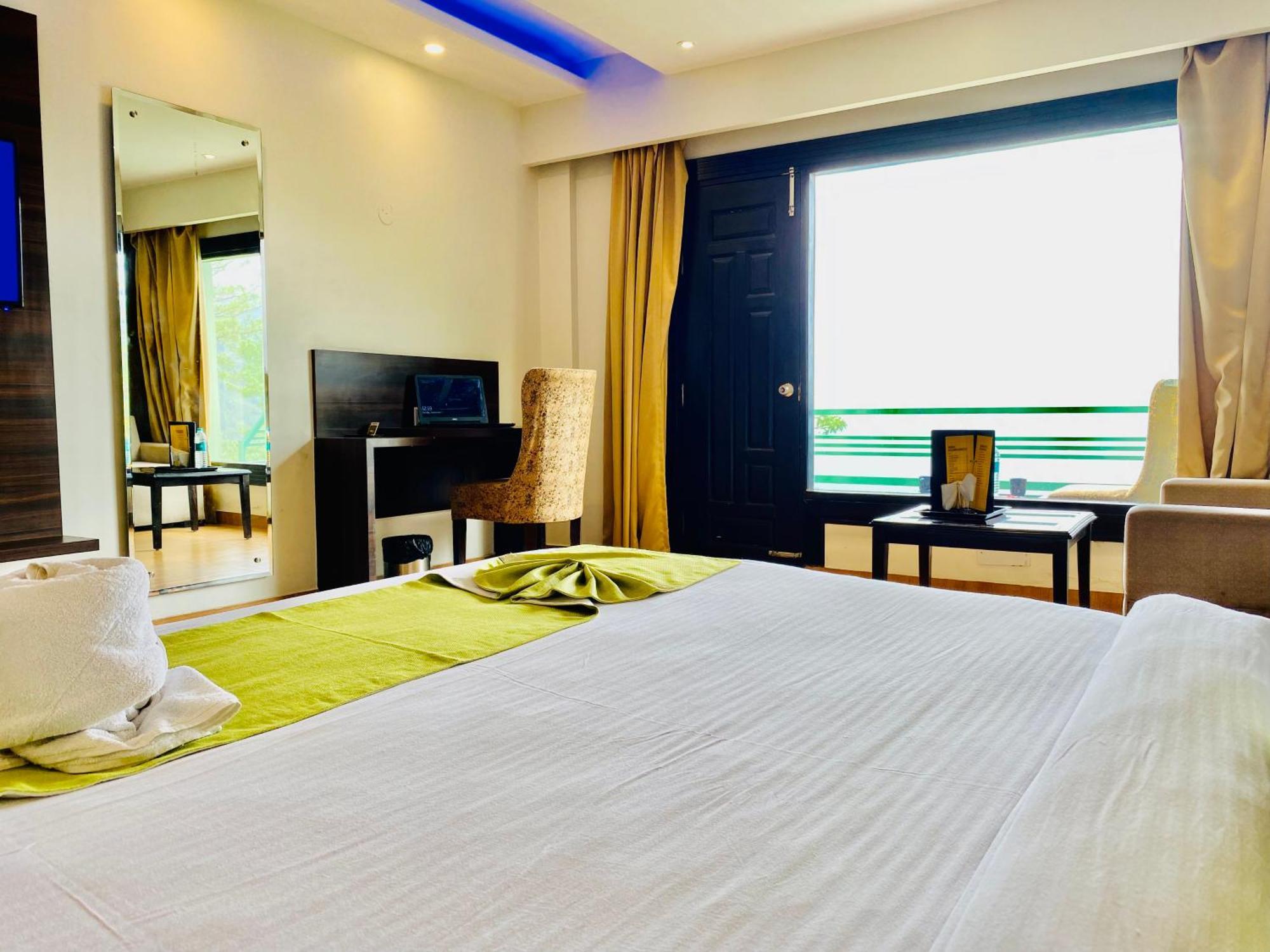 Royal Green Mashobra - Mountain And Valley View Rooms Σίμλα Εξωτερικό φωτογραφία